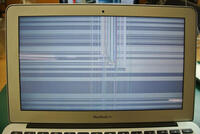 Разбитый дисплей, Apple MacBook упал
